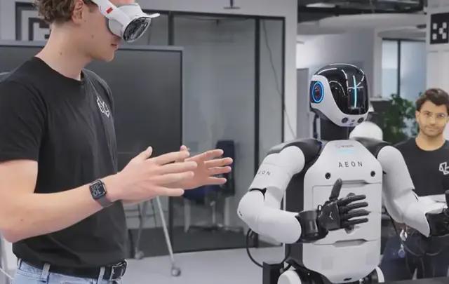 暴走2万步逛CES2026：9大方向最火，中企霸场，机器人全明星乱斗