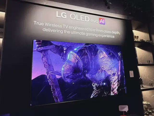 暴走2万步逛CES2026：9大方向最火，中企霸场，机器人全明星乱斗